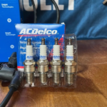 KIT CABLES Y BUJIAS MOTOR 1.4/1.6/1.8 8V CHEVROLET - Imagen 4